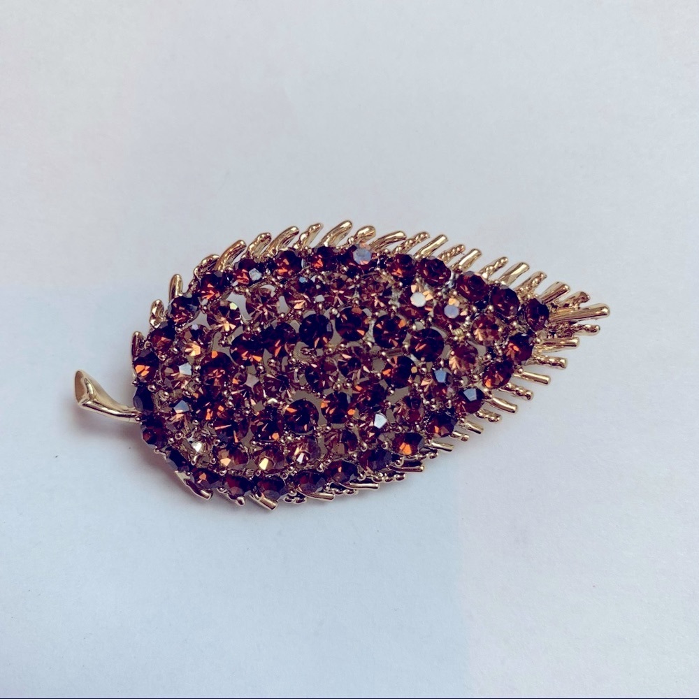 Brown Amber Gold Tone Rhinestone Leaf Autumn Fall Brooch Pin Vintage